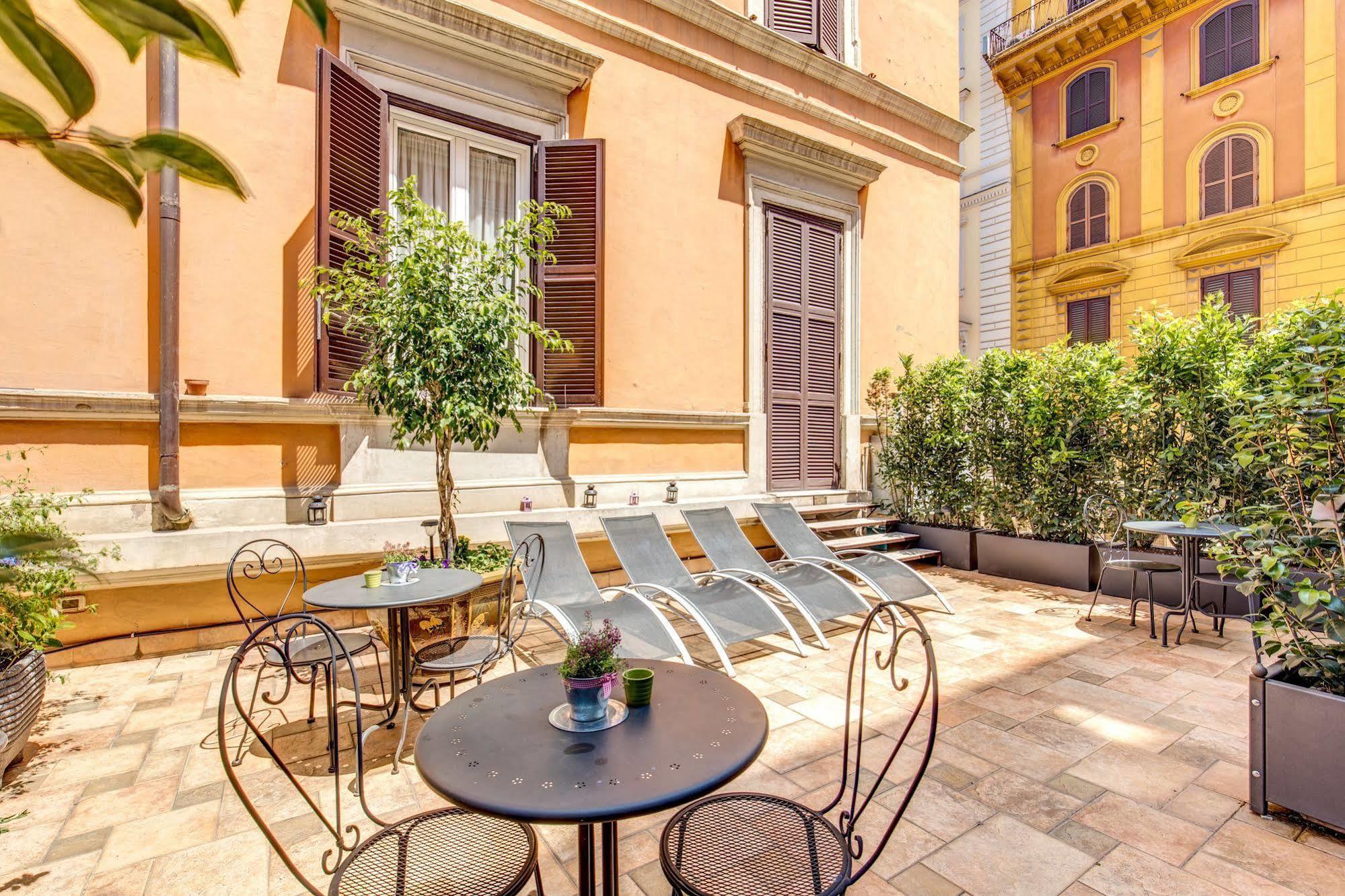 Bed & Breakfast Ecce 3*